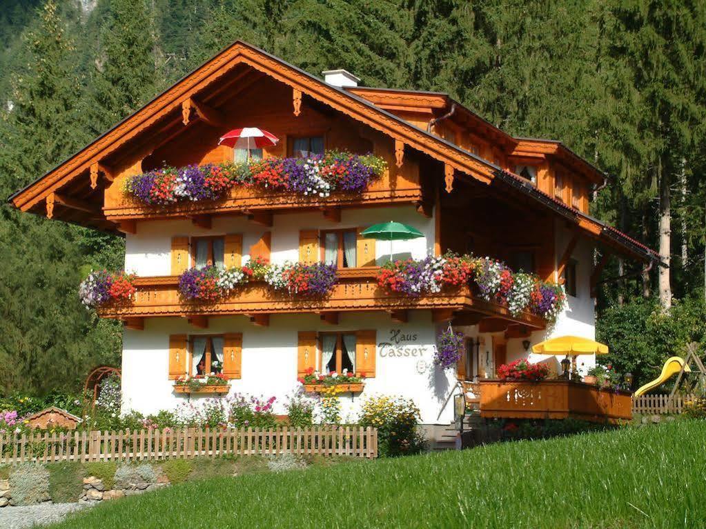 Haus Tasser Mayrhofen Ngoại thất bức ảnh